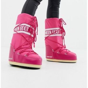 Brand New Pink Moon boots